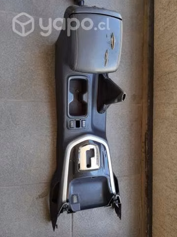 Consola central Nissan NP 300