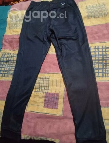 Pantalón Adidas Original talla S Hombre (1 uso)