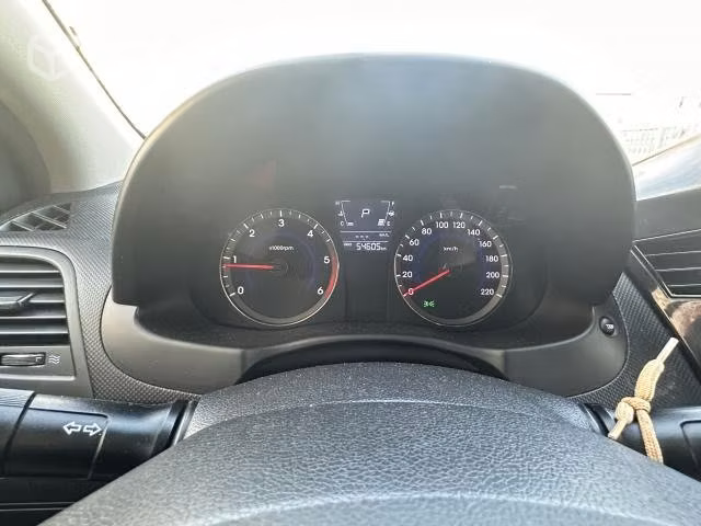 HYUNDAI ACCENT - Imagen 5