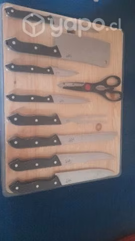 Set cuchillos y tabla para picar
