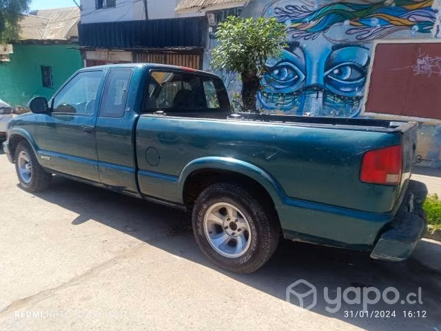Chevrolet s10 cabina y media