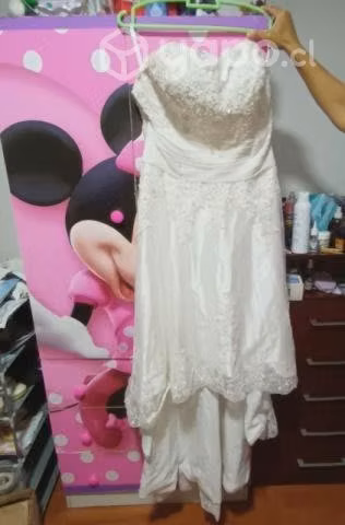 Vestido de novia solo tiene una postura