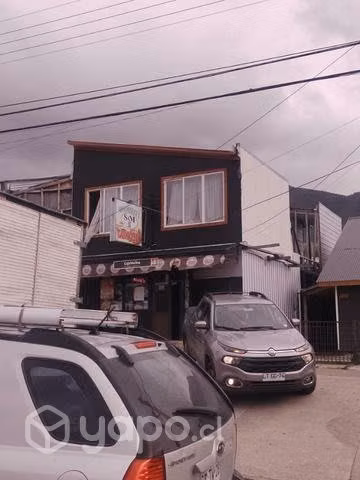 Se vende casa con local comercial