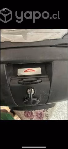 Se vende maleta para moto marca Kappa