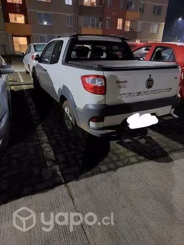 Fiat Strada trekkin