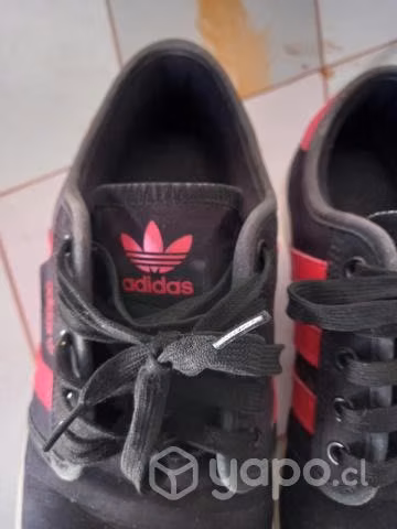 Zapatos Adidas original - Imagen 4