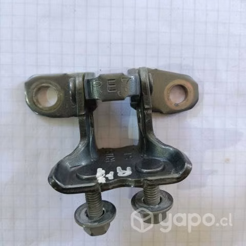 Bisagra Superior Mitsubishi L200 Puerta Traser Der - Imagen 3