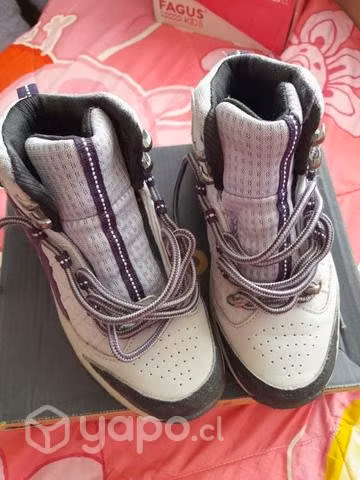 Zapatos, zapatillas botines