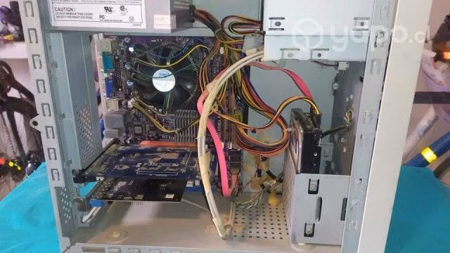 Computador Torre Antiguo + Pantalla