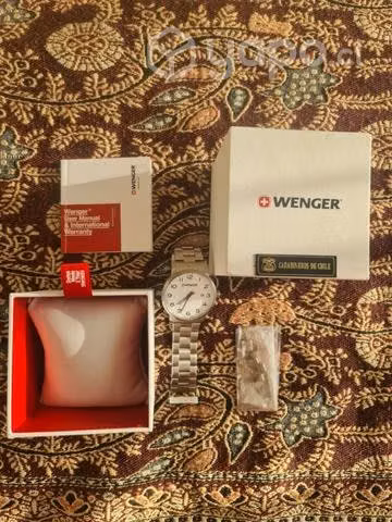 Reloj Wenger Avenue 