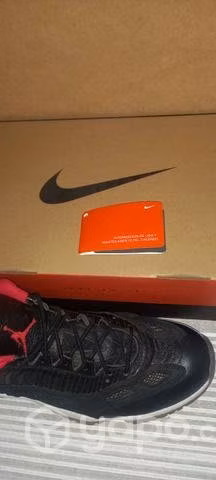 JORDAN 11 retro low IE - Imagen 4