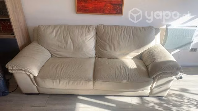 Sillón marca Natuzzi, cuero, usado