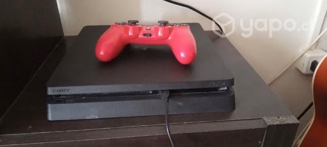 Se vende play4 en buen estado conversable