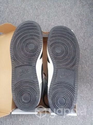 Zapatillas Nike, seminuevas. - Imagen 5