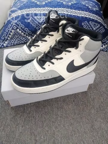 Zapatillas Nike, seminuevas. - Imagen 3