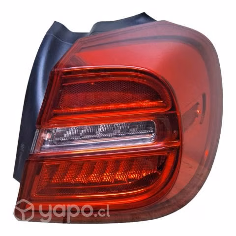 Foco derecho mercedes benz gla 2013/2023
