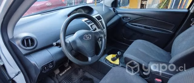 Vendo Toyota Yaris