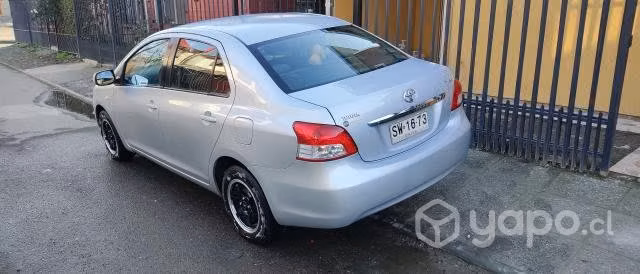 Vendo Toyota Yaris