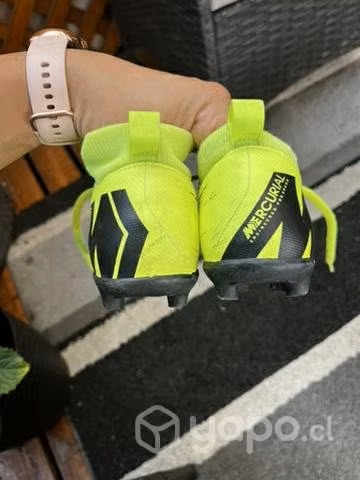 Chuteadores nike 33.5