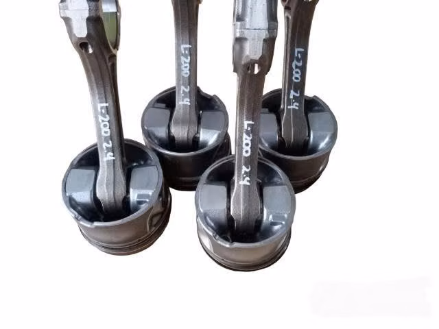 Juego de Pistones con Biela Mitsubishi New L200 - Imagen 2