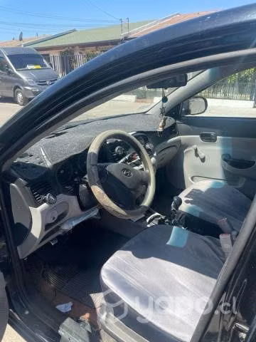 Hyundai accent 2011 - Imagen 3