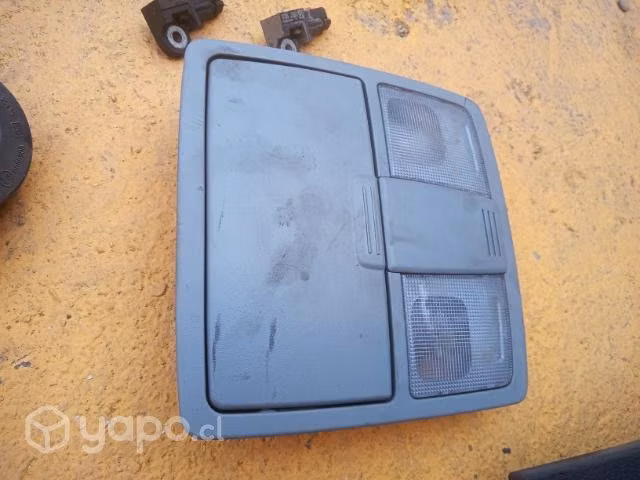 Kia sorento 2011 cofias cubre sinoptico plasticos