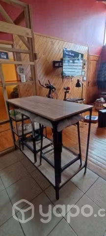 Mesa cocina con dos bancos - Imagen 2