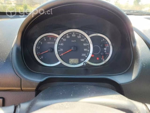 Mitsubishi l200 2015