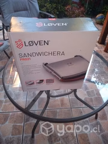 Plancheta y sandwichera