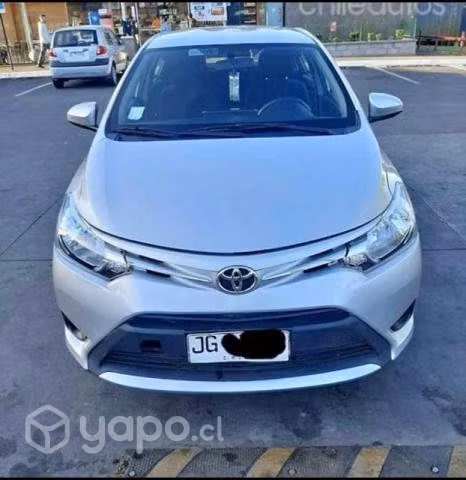 Auto Toyota Yaris 2017 GLI Full Equipo