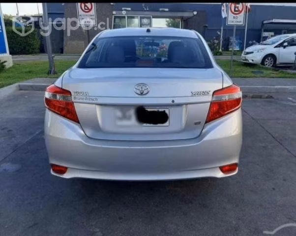 Auto Toyota Yaris 2017 GLI Full Equipo