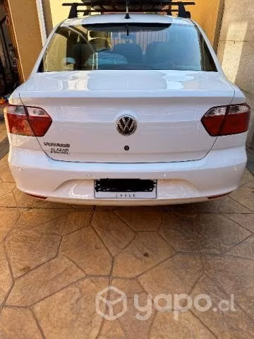 Vendo auto Volkswagen Voyage 2019 - Imagen 3