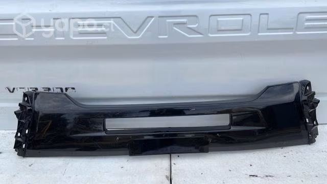 Mitsubishi outlander parachoque delantero (15-18)