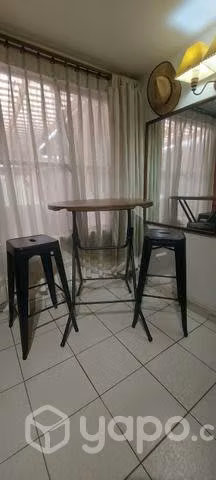 Pisos metálicos altos mesa alta de bar