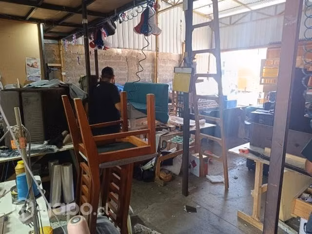Local comercial y casa plena avenida