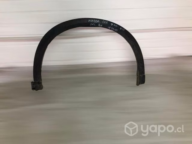 Moldura de rueda delantera rh mazda cx
