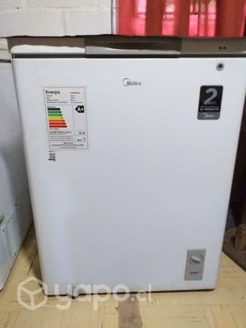 Congeladora mides 142 litros