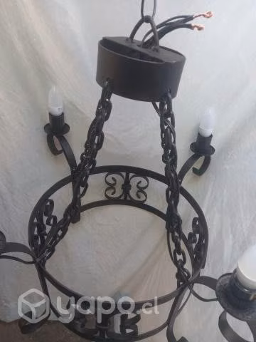Lampara estilo colonial para 4 ampolletas - Imagen 3