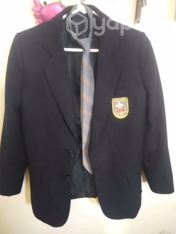 Bestón y chaleco. Colegio Santa teresa