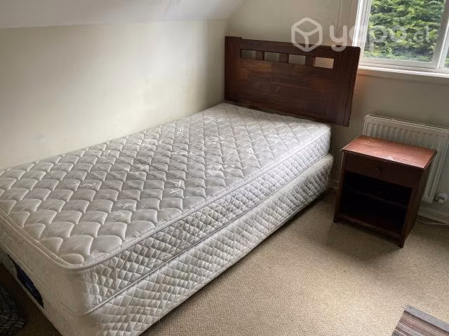 Cama 1,5 Plaza marca Rosen