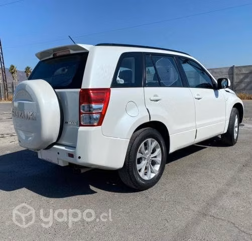 Suzuki grand nomade 2016