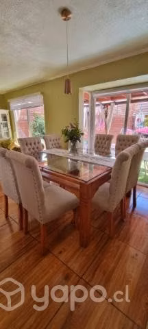 Comedor madera vidrio 8 sillas capitone