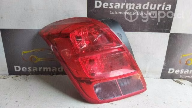 Foco trasero tracker 2012 a 2020 Lh 2.1
