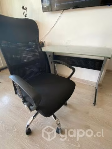 Escritorio más silla - Imagen 3