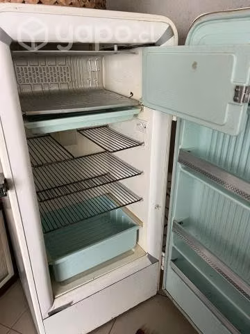 Refrigerador fensa Antiguo funcionando