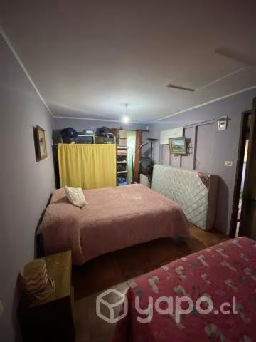 Se vende terreno de 2000 mts2 con 3 casas