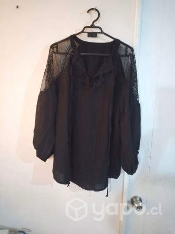 Blusa negra