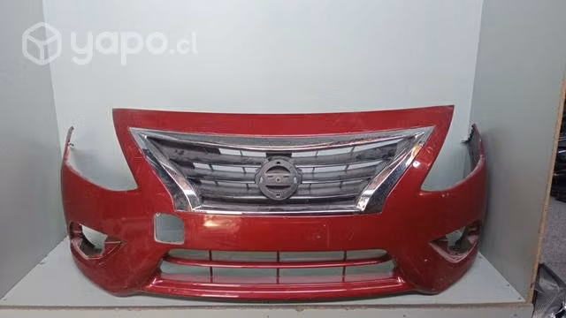 Parachoque con mascara nissan versa dmg