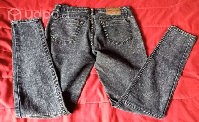 Jeans marca Boulevard, talla 38
