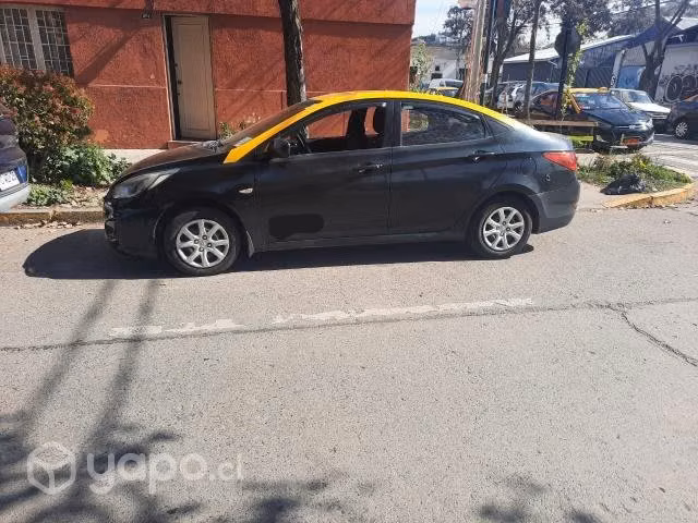 Taxi básico hyundai accent 2014 - Imagen 3